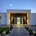 Luxury Modern Aguia Mar Stunning Sea View ヴィラ *