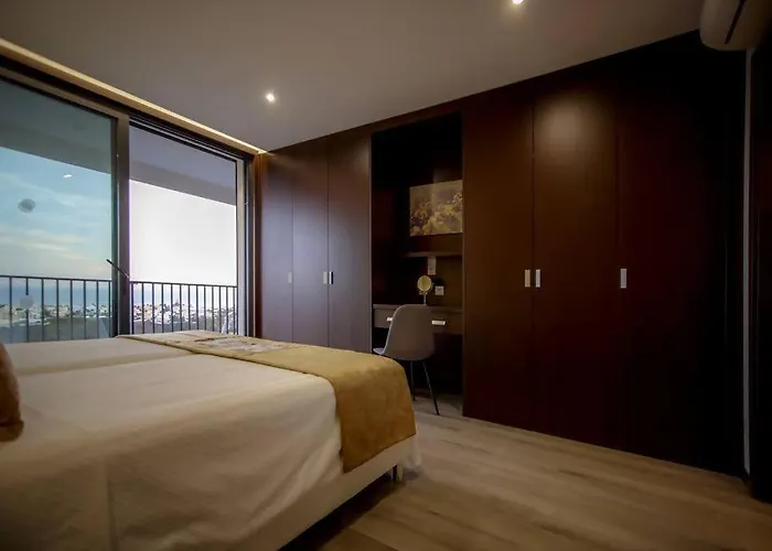 Luxury Modern Aguia Mar Stunning Sea View Villa *