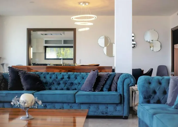 Luxury Modern Aguia Mar Stunning Sea View Villa *