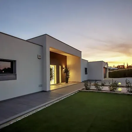 فيلة Luxury Modern Aguia Mar Stunning Sea View البوفيرا